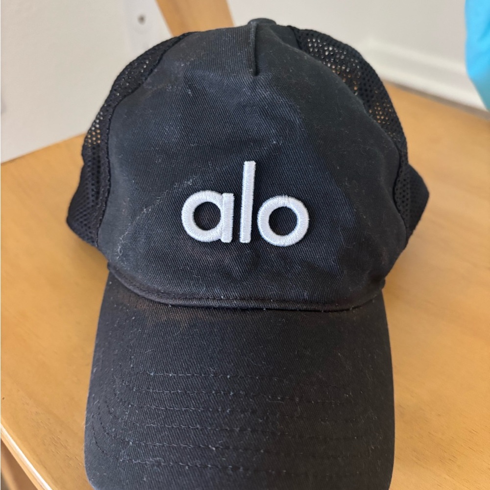 ALO Yoga Black Cap with Logo